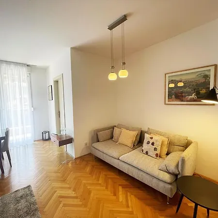 Edi, Spacious With Sauna And Balcony * Split